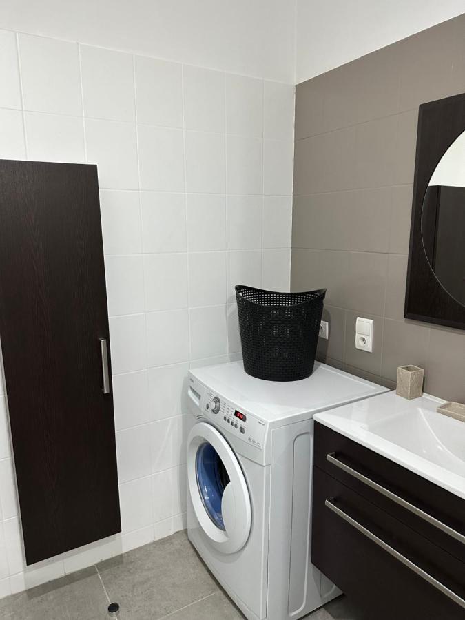 Appartement Avec Terrasse Au Puy Le Puy-en-Velay Ngoại thất bức ảnh